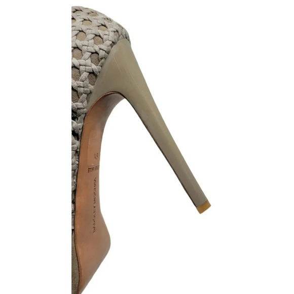 Badgley Mischka Marc & James Tan Suede Pumps Size 9M - Picture 8 of 10